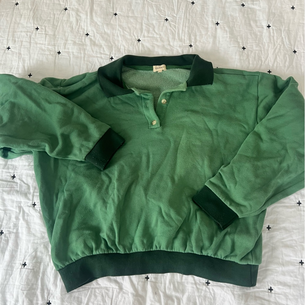 Donni collared contrast trim pull over
